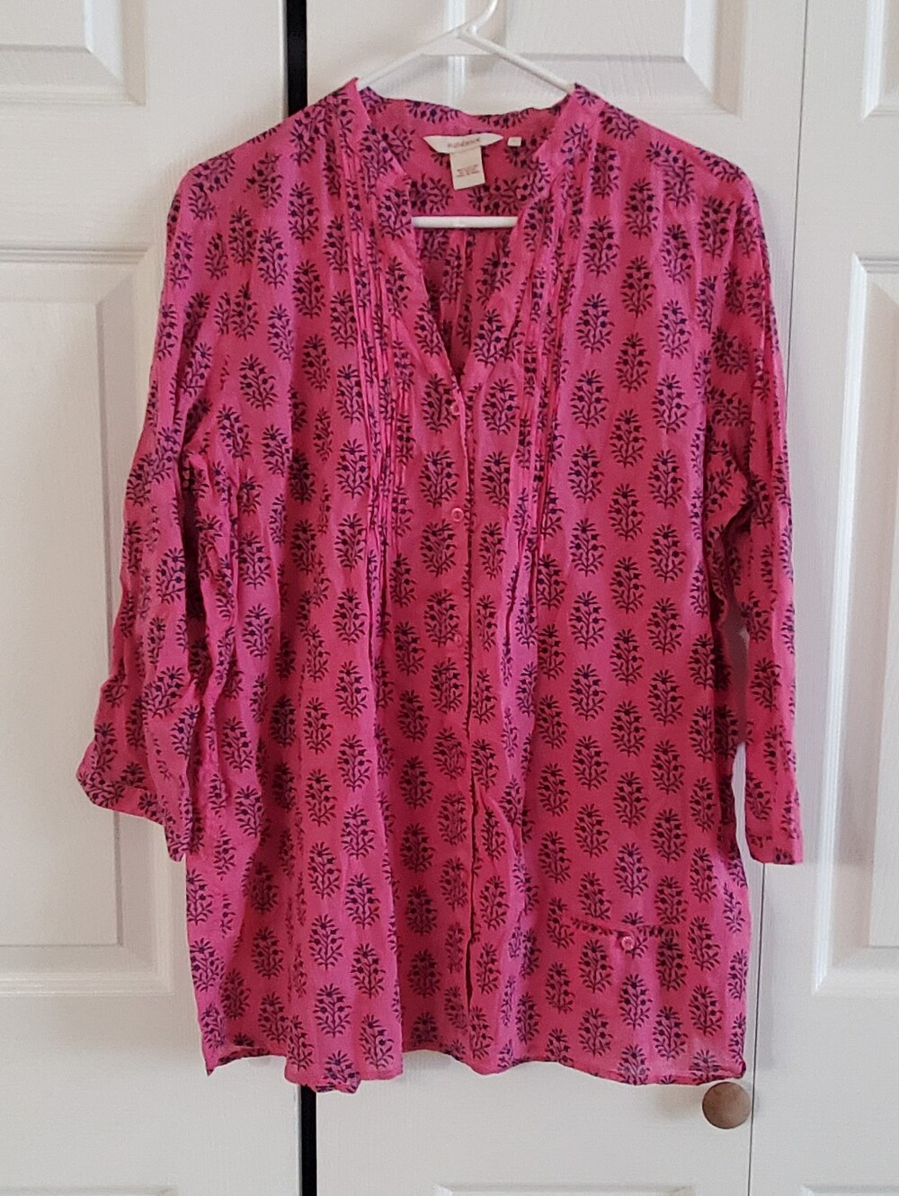 SUNDANCE TUNIC LIGHTWEIGHT VNECK LARGE. TOP SEMI AHEER
